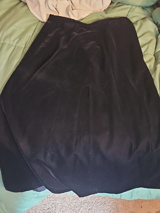Talbots Dresses & Skirts - Talbots Black Petite Velvet Skirt Size 8